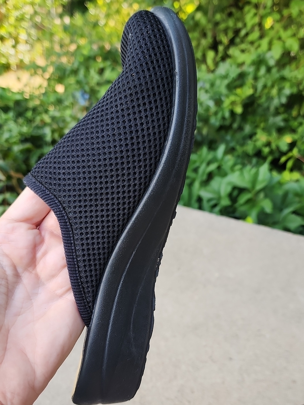 Flyflot Black Slip-On Comfort Clogs - Picture 12 of 17